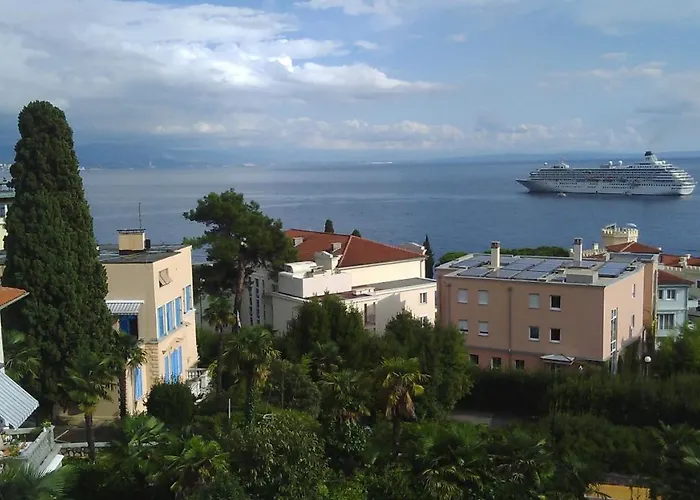 Iva 1, Wonderful View Of Kvarner Bay Apartment Opatija