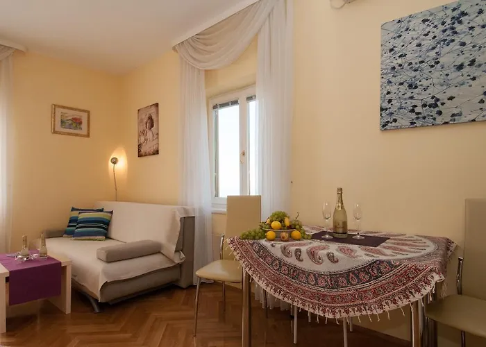 Apartment Iva 1, Wonderful View Of Kvarner Bay