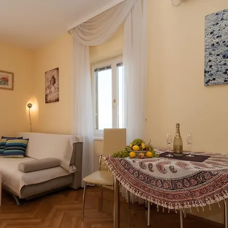 Apartment Iva 1, Wonderful View Of Kvarner Bay